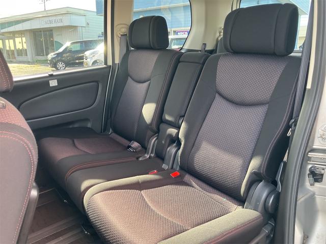 セレナ ハイウェイスター　４ＷＤ　ＥＴＣ　バックカメラ　ナビ　ＴＶ　オートクルーズコントロール　左電動スライドドア（右不良）　オートライト　スマートキー　アイドリングストップ　電動格納ミラー　３列シート　ＣＶＴ　アルミホイール（54枚目）