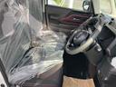ハイブリッドＸＳ　届出済未使用車　４ＷＤ　両側電動スライドドア　クリアランスソナー　オートクルーズコントロール　レーンアシスト　衝突被害軽減システム　オートライト　ＬＥＤヘッドランプ　スマートキー　アイドリングストップ（10枚目）