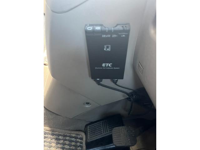 日産 リバティ G L-エディション アルミAM FM CD ETC 両側