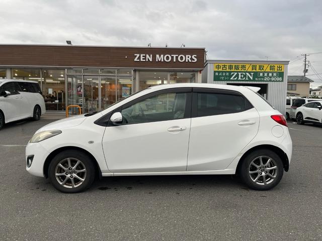 デミオ １３－スカイアクティブ　シューティングスター　ナビ　アルミ　バックカメラ（7枚目）