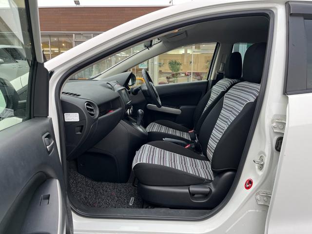 デミオ １３－スカイアクティブ　シューティングスター　ナビ　アルミ　バックカメラ（12枚目）