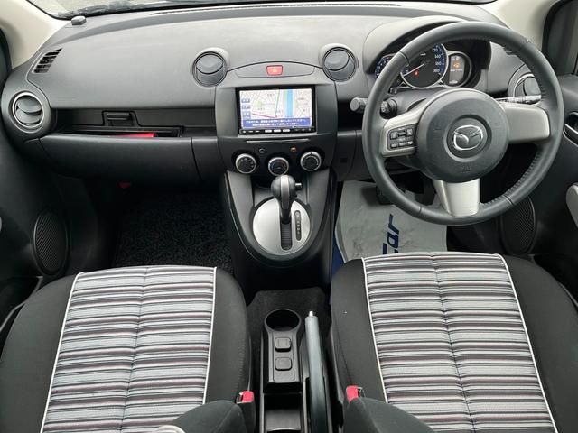 デミオ １３－スカイアクティブ　シューティングスター　ナビ　アルミ　バックカメラ（16枚目）