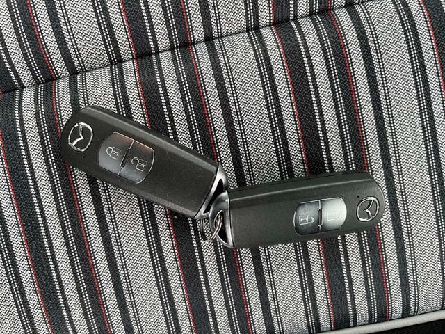 デミオ １３－スカイアクティブ　シューティングスター　ナビ　アルミ　バックカメラ（25枚目）