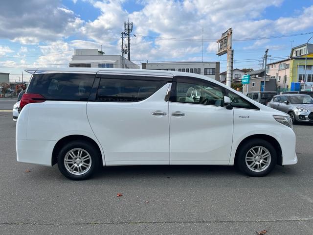 アルファードハイブリッド Ｘ　ナビアルミバックカメラＴＶ　ＢＴ　ＷＩＦＩ　ＥＴＣ　両側電動スライドドア　クルーズ（5枚目）