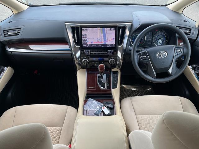 アルファードハイブリッド Ｘ　ナビアルミバックカメラＴＶ　ＢＴ　ＷＩＦＩ　ＥＴＣ　両側電動スライドドア　クルーズ（12枚目）