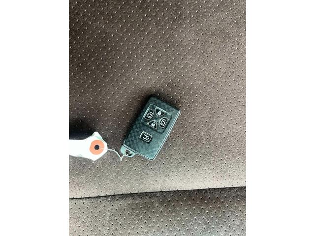 アルファード ２４０Ｓ　タイプゴールド　ナビ　アルミ　バックカメラ　クルーズ　　ＴＶ（26枚目）