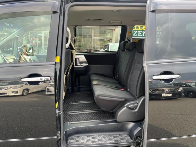 ヴォクシー ZS 煌 ナビ アルミ バックカメラ 両側電動スライドドア TV(14枚目)