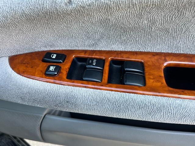 マークII グランデFour ナビ アルミ 電動シート TV(19枚目)