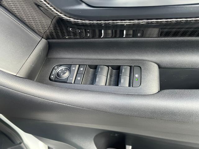 アルファードハイブリッド Ｘ　ナビ　アルミ　バックカメラ　クルーズ（19枚目）