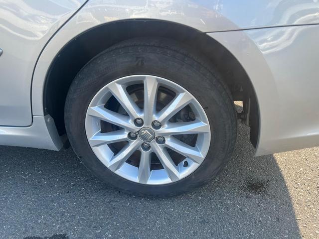 クラウン ３．０ロイヤルサルーンｉ－ＦｏｕｒアニバＥＤ　ナビ　アルミ　バックカメラ　クルーズ　　ＴＶ　ＣＤ（22枚目）