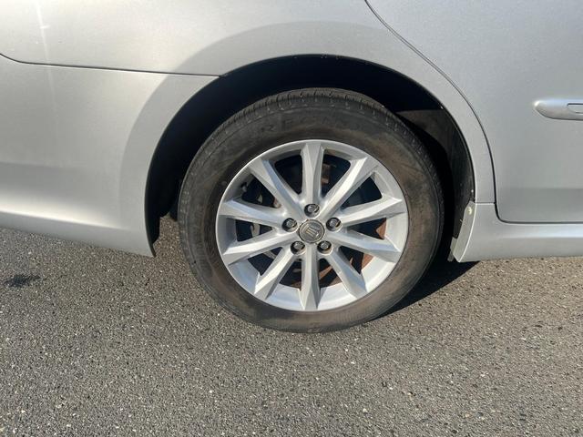 クラウン ３．０ロイヤルサルーンｉ－ＦｏｕｒアニバＥＤ　ナビ　アルミ　バックカメラ　クルーズ　　ＴＶ　ＣＤ（24枚目）