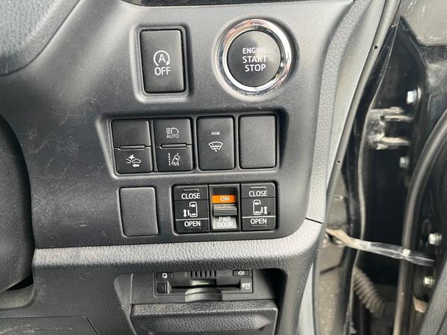 エスクァイア Gi ナビ アルミ バックカメラ シートヒーター ETC(17枚目)