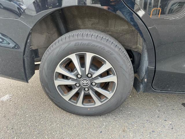 エスクァイア Gi ナビ アルミ バックカメラ シートヒーター ETC(24枚目)