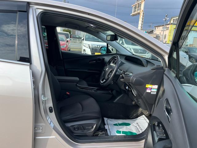 プリウス Ａ　ナビ　アルミ　バックカメラ　クルーズ　　ＥＴＣ（12枚目）
