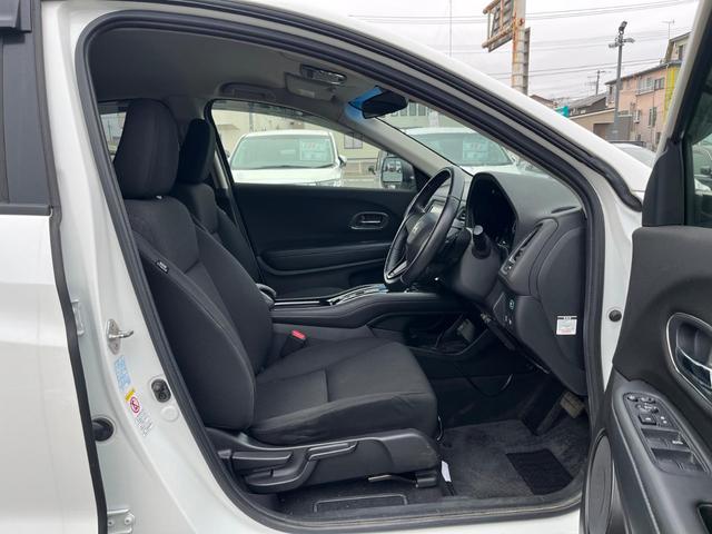 ヴェゼル ハイブリッドＸ　ナビ　アルミ　クルーズ　　ＴＶ　　ＥＴＣ（9枚目）