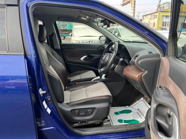 ヤリスクロス ハイブリッドＺ　ナビ　アルミ　バックカメラ　クルーズ　　ＴＶ　　ＥＴＣ（12枚目）