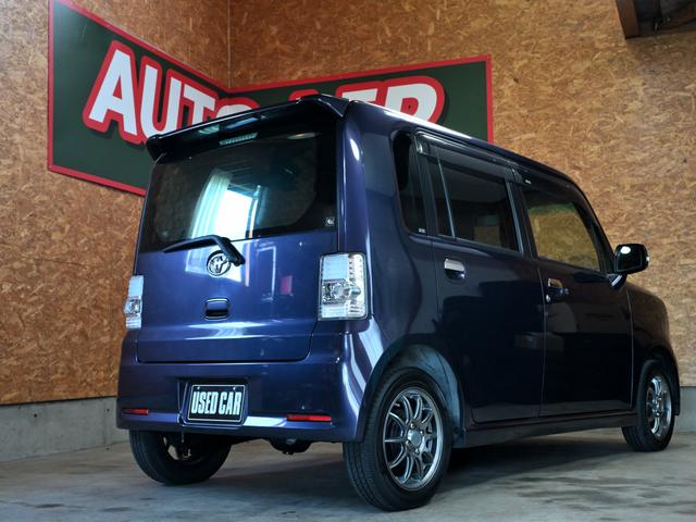 ピクシススペース カスタム X 4WD カスタム RS フルセグ走行時視聴可 メモリーナビ DVD再生 HIDヘッドライト スマートキー(20枚目)