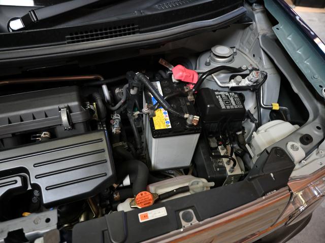 ピクシススペース カスタム X 4WD カスタム RS フルセグ走行時視聴可 メモリーナビ DVD再生 HIDヘッドライト スマートキー(27枚目)