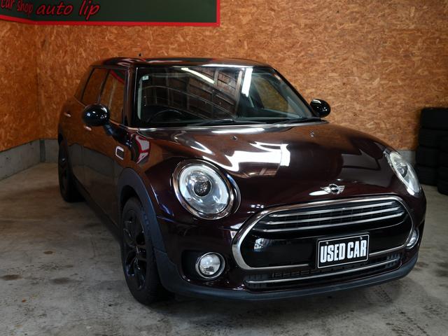 ＭＩＮＩ クーパー　クラブマン　クーパー　クラブマン　禁煙車　コンフォートアクセス　ＥＴＣ搭載ルームミラー　スマートキー　純正ナビ　Ｂｌｕｅｔｏｏｔｈオーディオ　バックカメラ　クルーズコントロール　ターボ（6枚目）