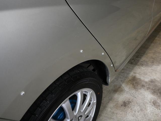 ミラ L L 4WD 5速マニュアル 寒冷地仕様 キーレス 外タコメーター 水温計 エアコン パワーステアリング パワーウィンドウ 外マフラー(18枚目)