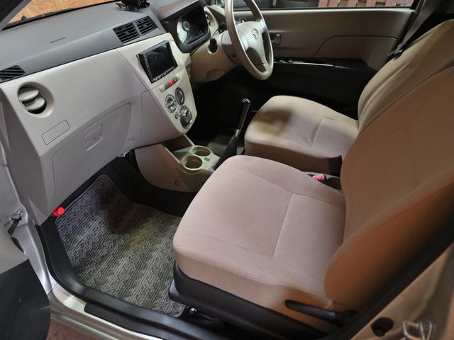 ミラ L L 4WD 5速マニュアル 寒冷地仕様 キーレス 外タコメーター 水温計 エアコン パワーステアリング パワーウィンドウ 外マフラー(36枚目)