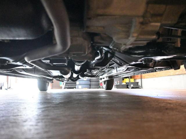 ミラ L L 4WD 5速マニュアル 寒冷地仕様 キーレス 外タコメーター 水温計 エアコン パワーステアリング パワーウィンドウ 外マフラー(46枚目)