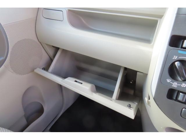 タント L 4WD 両側スライドドアー スマートー エコアイドル フルフラットシート 寒冷地仕様 ベンチシート エンジンスターター CD(22枚目)