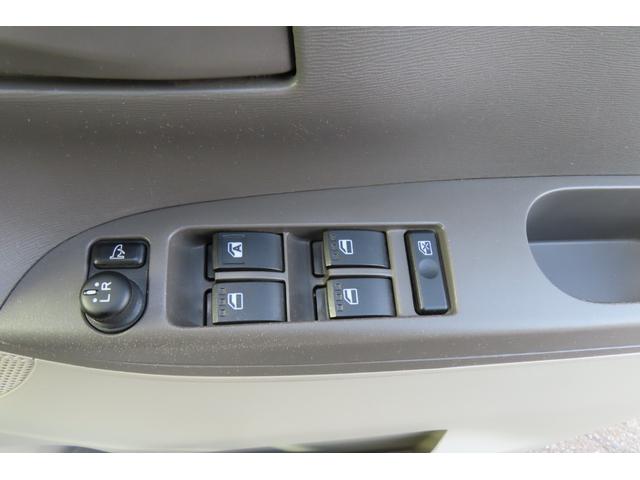 タント L 4WD 両側スライドドアー スマートー エコアイドル フルフラットシート 寒冷地仕様 ベンチシート エンジンスターター CD(25枚目)