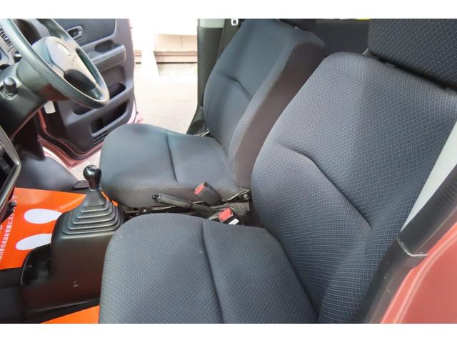 禁煙車でシートもキレイです