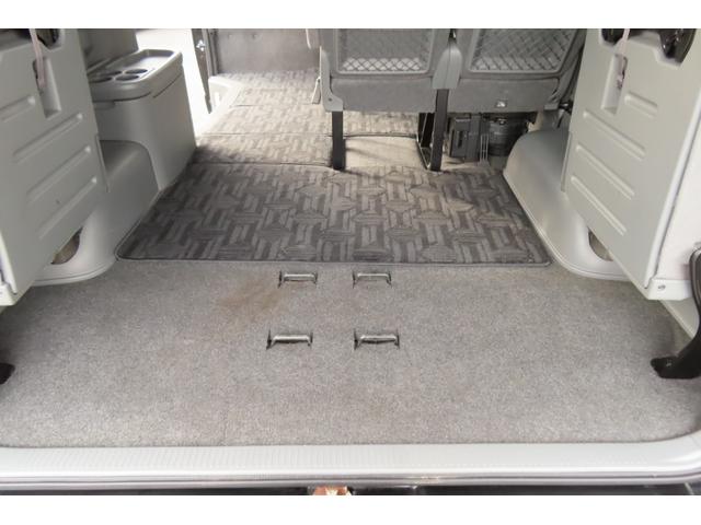 ハイエースワゴン ＧＬ　左側パワースライドドアー　ナビ　バックカメラ　ＥＴＣ　１００Ｖ電源　１０人乗り（18枚目）