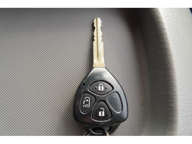 ハイエースワゴン ＧＬ　左側パワースライドドアー　ナビ　バックカメラ　ＥＴＣ　１００Ｖ電源　１０人乗り（31枚目）