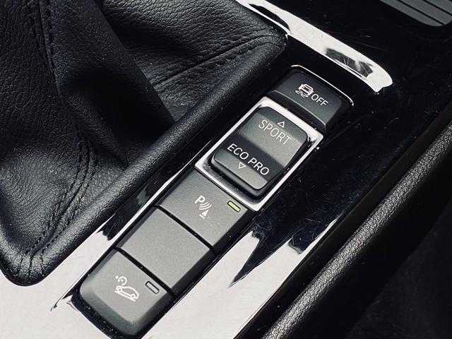 Ｘ１ ｘＤｒｉｖｅ　１８ｄ　ｘライン　純正ナビ　コンフォートパッケージ　オートマチックテールゲート　スマートキー　プッシュスタート　インテリジェントセーフティー　スペアキー（26枚目）