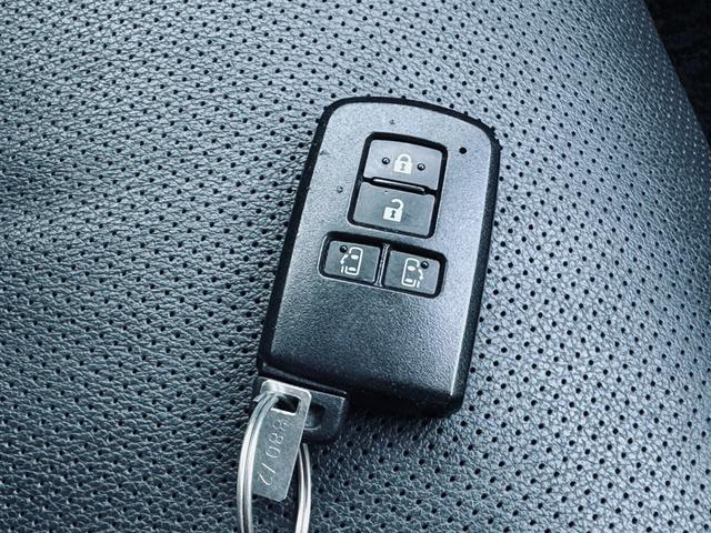 ヴォクシー ＺＳ　煌　関西仕入れ　４ＷＤ　両側パワスラ　ＤＴＶ　Ｂカメラ　両側パワスラ　１８インチアルミ（38枚目）