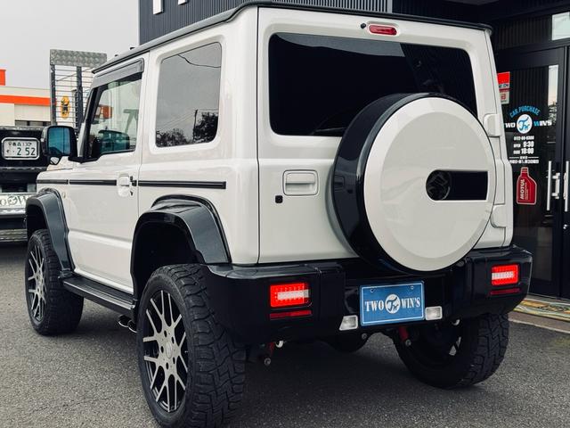 ジムニーシエラ ＪＣ　関東仕入れ　エアロオーバー４点ボディキット　左右出し４本マフラー　ＬＥＤテール　ＫＦＷ１８インチホイール　２インチリフトアップ　イカリング　ＥＴＣ（6枚目）