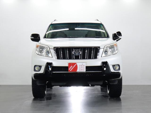 ランドクルーザープラド ＴＸ　Ｌパッケージ　距離無制限１年間保証付／本革シート／７人乗り／サンルーフ／バンパープロテクター／一部黒塗装／ＢＦグッドリッチ（5枚目）