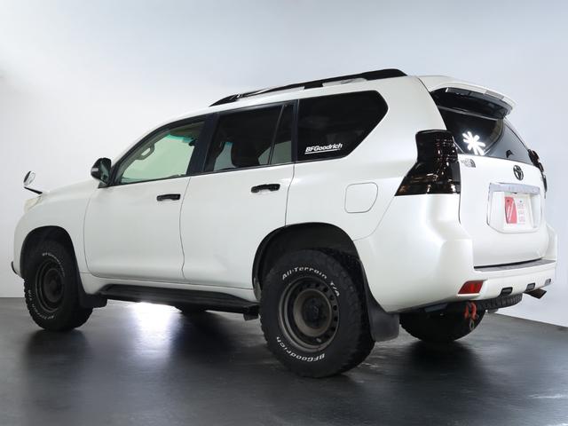 ランドクルーザープラド ＴＸ　Ｌパッケージ　距離無制限１年間保証付／本革シート／７人乗り／サンルーフ／バンパープロテクター／一部黒塗装／ＢＦグッドリッチ（19枚目）