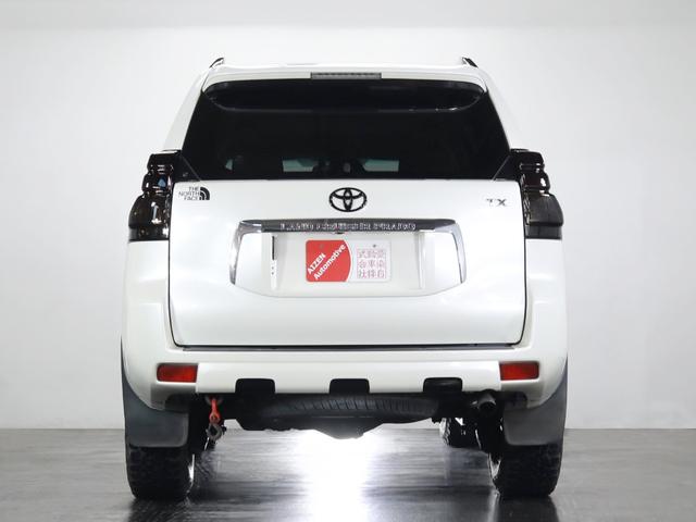 ランドクルーザープラド ＴＸ　Ｌパッケージ　距離無制限１年間保証付／本革シート／７人乗り／サンルーフ／バンパープロテクター／一部黒塗装／ＢＦグッドリッチ（20枚目）