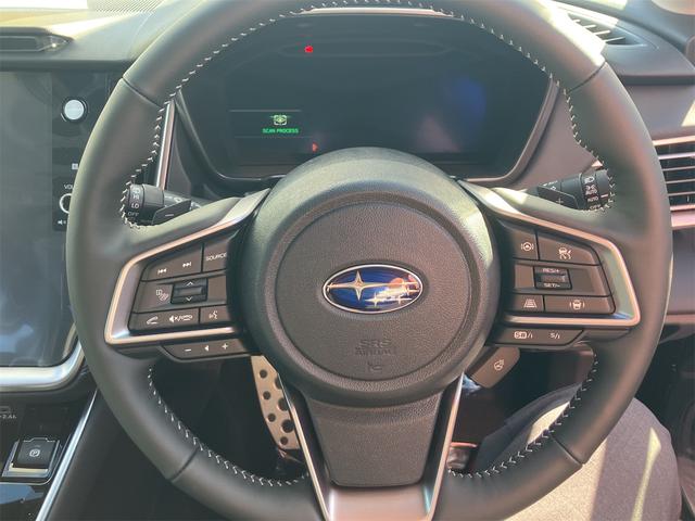 自ら操るハンドル！ドライバーの生命線です。お客様の目で実際にご確認ください。