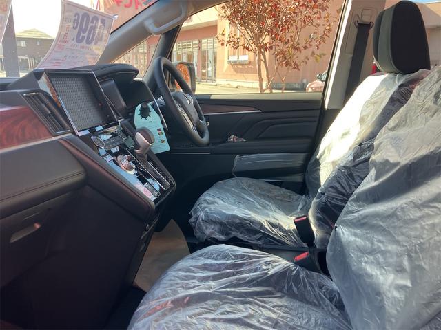 ご覧頂きまして誠に有難うございます！！是非ご来店して頂き、実際にご覧になって頂ければと思います。お客様からのご連絡をスタッフ一同、心よりお待ちしております