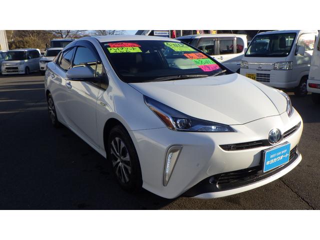 プリウス Ｓ　４ＷＤ　ナビ　バックカメラ　ＥＴＣ（3枚目）