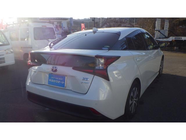 プリウス Ｓ　４ＷＤ　ナビ　バックカメラ　ＥＴＣ（4枚目）