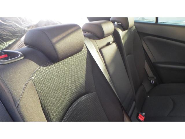 プリウス Ｓ　４ＷＤ　ナビ　バックカメラ　ＥＴＣ（10枚目）