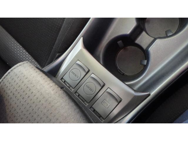 プリウス Ｓ　４ＷＤ　ナビ　バックカメラ　ＥＴＣ（23枚目）