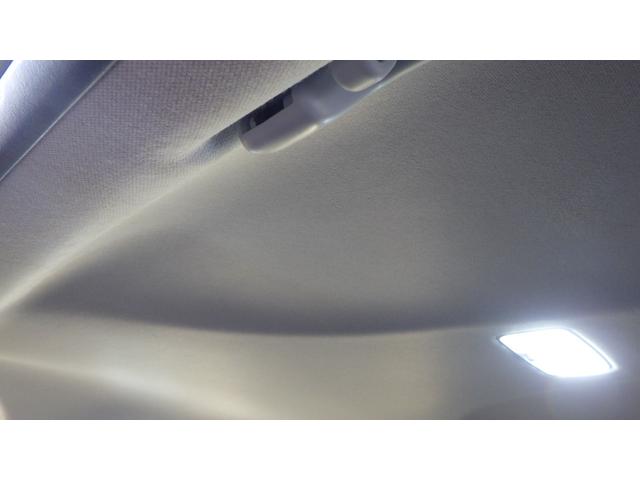 プリウス Ｓ　４ＷＤ　ナビ　バックカメラ　ＥＴＣ（28枚目）