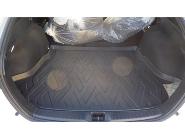 プリウス Ｓ　４ＷＤ　ナビ　バックカメラ　ＥＴＣ（29枚目）