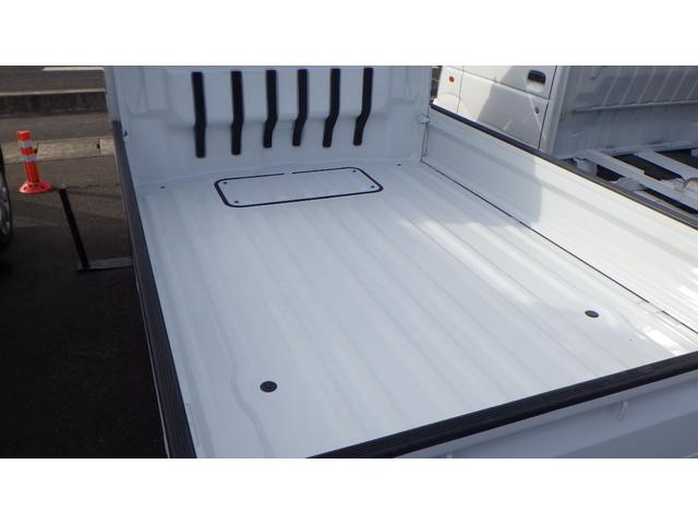 キャリイトラック ＫＣエアコン・パワステ　４ＷＤ　５速（7枚目）