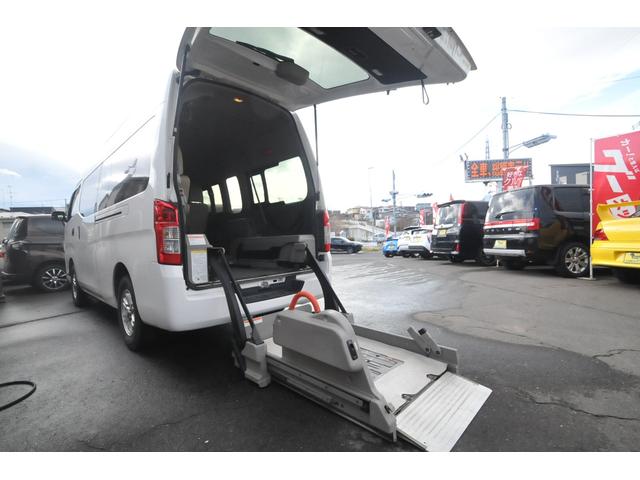 ＮＶ３５０キャラバンバン チェアキャブ／車いす移動車／１０人乗／４ＷＤ／法人１オーナー　修復歴無し／医療法人１オーナー／車いす全自動リフター／切替４ＷＤ／車いす固定装置２基／２．５ディーゼルターボ／バックカメラ／オートステップ／リヤヒーター／キーレス／フォグランプ／ＬＤＦ－ＣＷ８Ｅ２６／（17枚目）