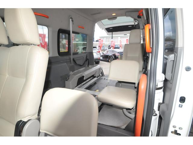 ＮＶ３５０キャラバンバン チェアキャブ／車いす移動車／１０人乗／４ＷＤ／法人１オーナー　修復歴無し／医療法人１オーナー／車いす全自動リフター／切替４ＷＤ／車いす固定装置２基／２．５ディーゼルターボ／バックカメラ／オートステップ／リヤヒーター／キーレス／フォグランプ／ＬＤＦ－ＣＷ８Ｅ２６／（52枚目）