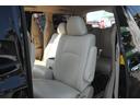 ２．４Ｘ　現状販売／現状渡し／４ＷＤ／後期型／両側パワスラ／地デジナビ／バックカメラ／クラッツィオ革調カバー／ステアリングスイッチ／純正アルミ／ＥＴＣ／８人乗／切替式４ＷＤ／パークセンサー／キーレス（62枚目）