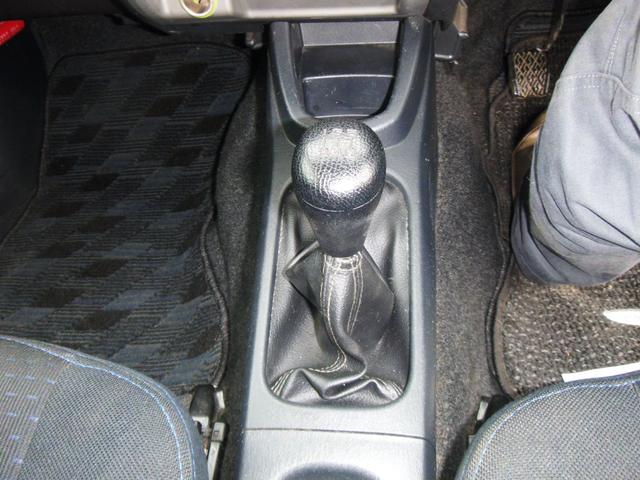 テリオスキッド カスタムL 4WD 5F ターボ(13枚目)